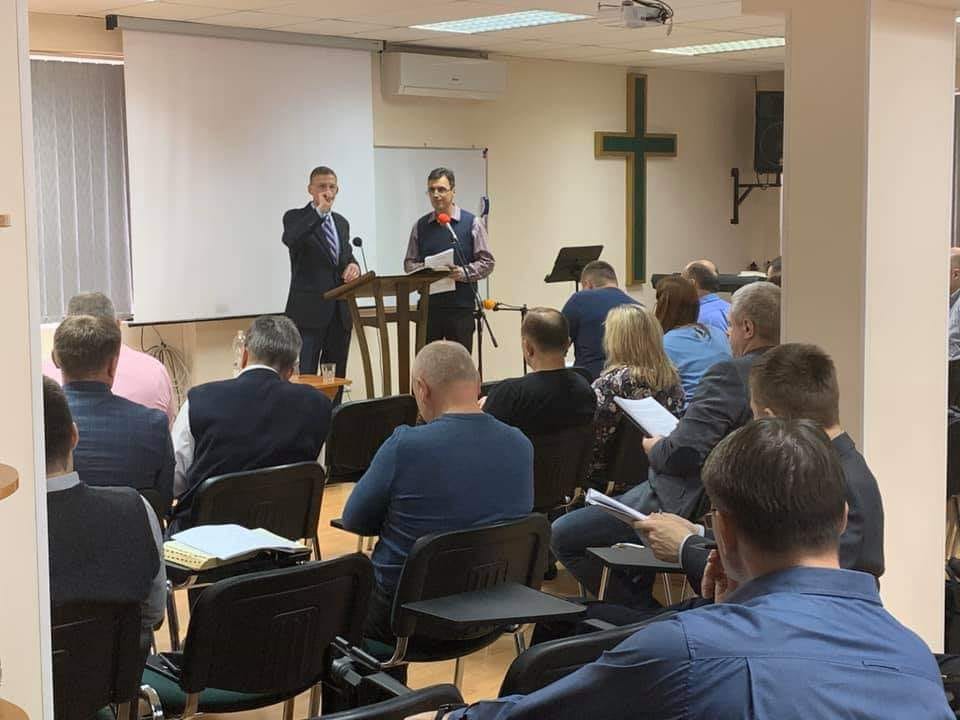 Meet Vlad, a pastor in Odesa, Ukraine pursuing Bible training