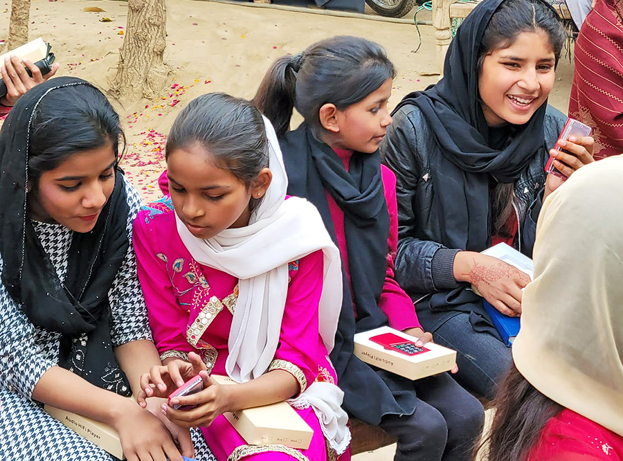 Keys for Kids, girls, Pakistan, Storyteller