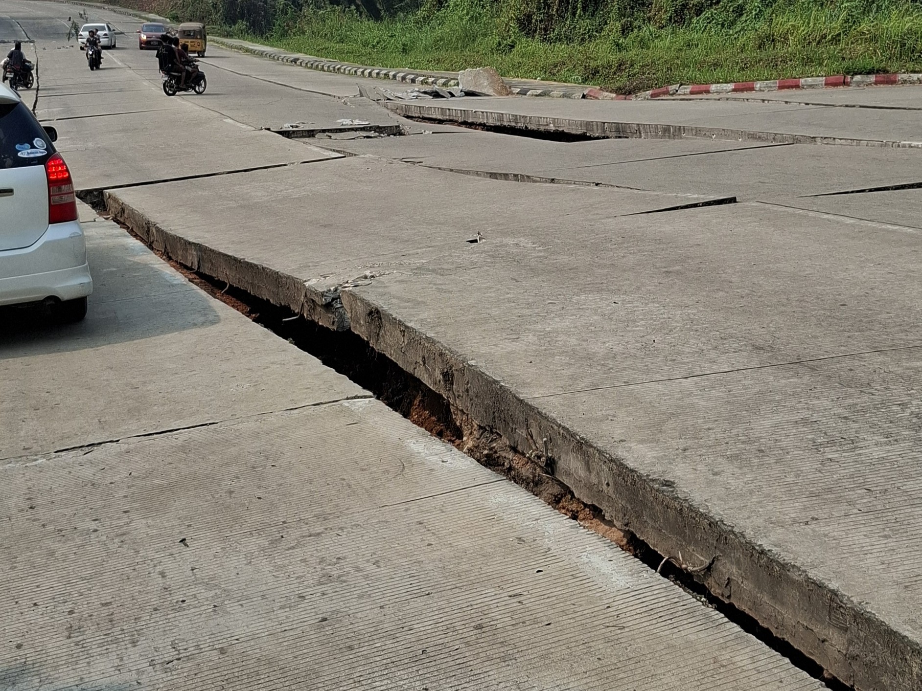 Myanmar military declares ceasefire until April 22 to help quake survivors