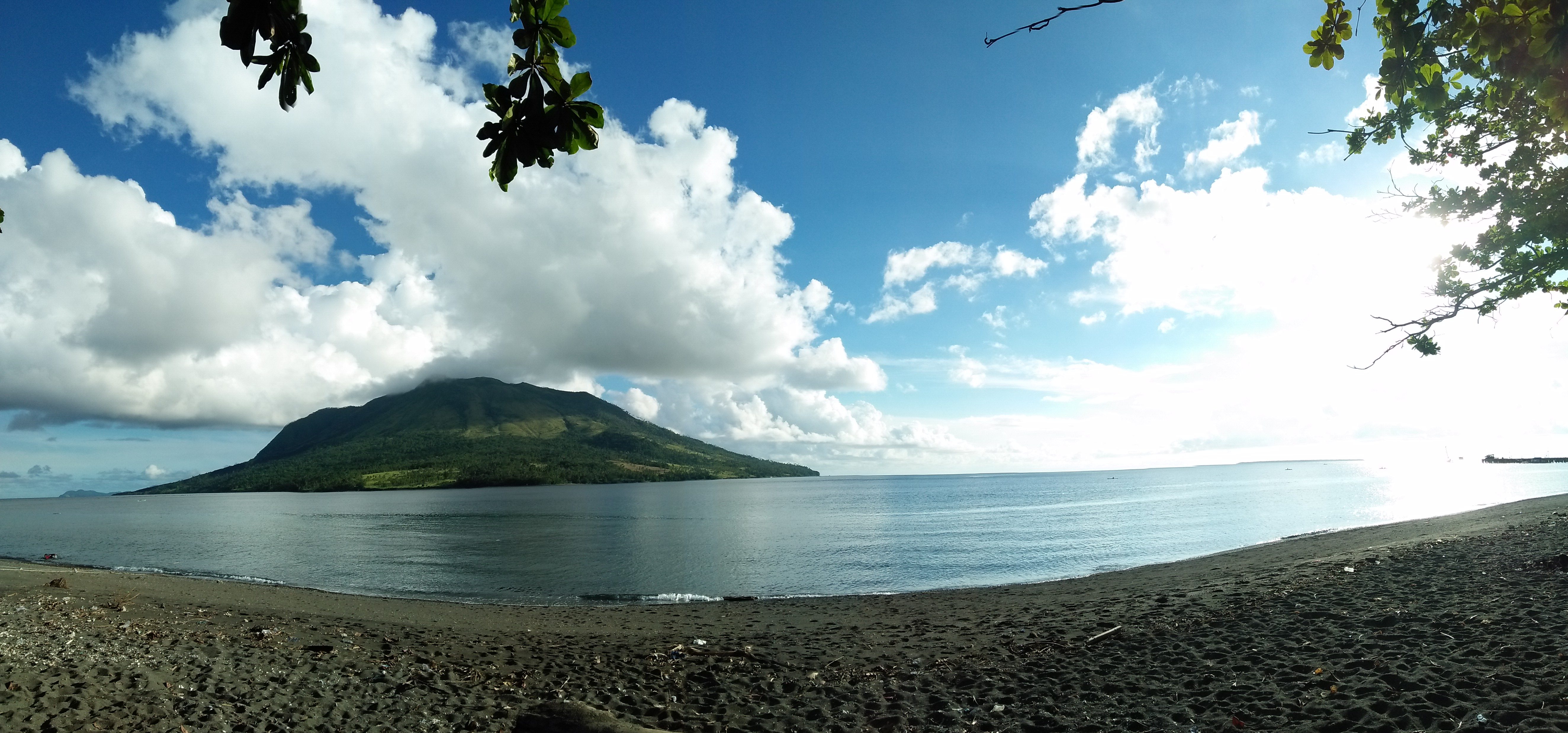 Indonesia’s Mount Ruang still on volcano alert